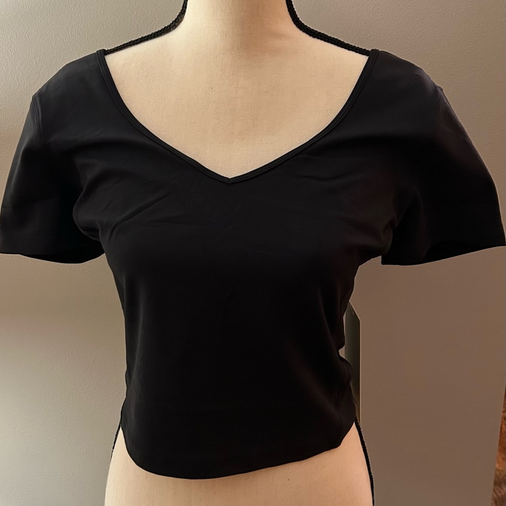 NWT Black Lululemon Align tee CROPPED length Size 10